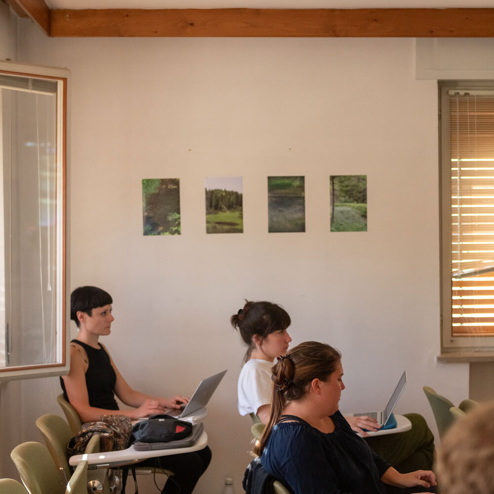 Alcune foto del 58° Corso di Cultura in Ecologia, altro programma sviluppato grazie alla connessione fra TESAF, Dolomiti Contemporanee e tutta la rete di partner.